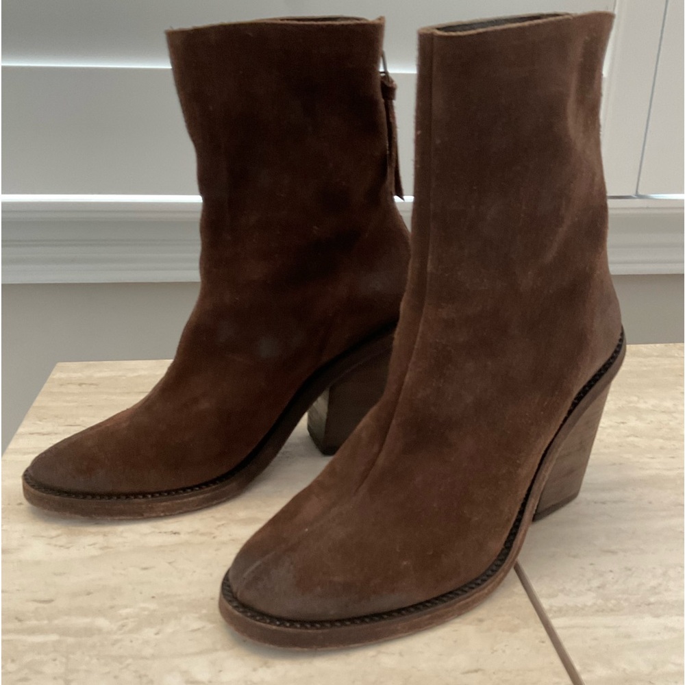 Free People Brown Suède Booties Size 41